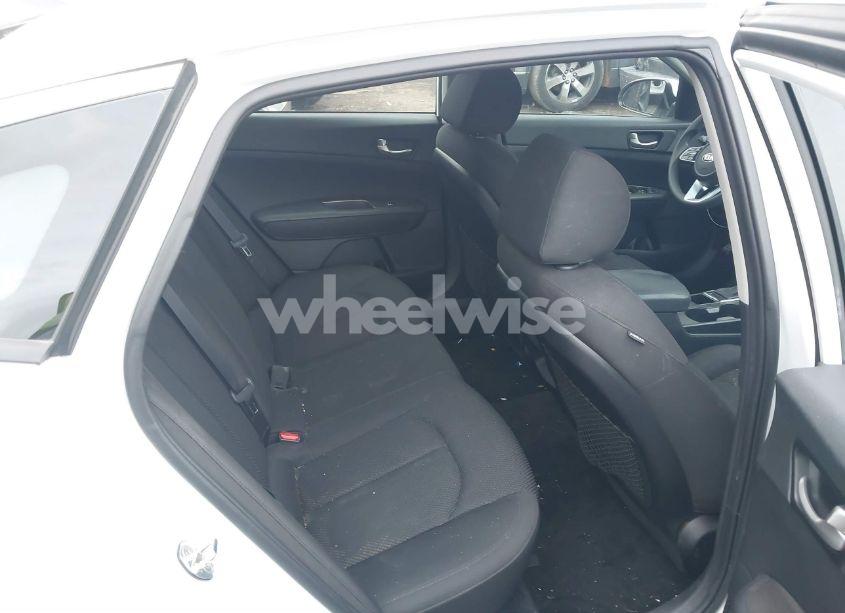Photo 8 of 2020 Kia Optima LX (VIN 5XXGT4L36LG440617)