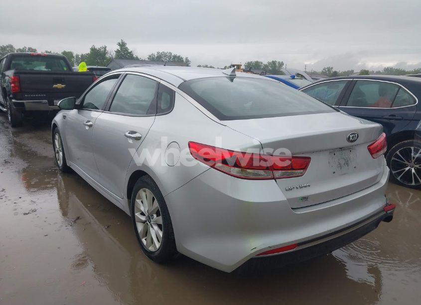 Photo 3 of 2016 Kia Optima LX (VIN 5XXGT4L37GG010780)