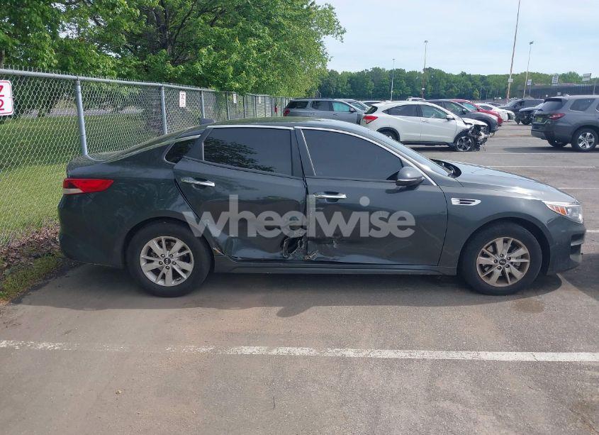 Photo 13 of 2016 Kia Optima LX (VIN 5XXGT4L37GG018944)