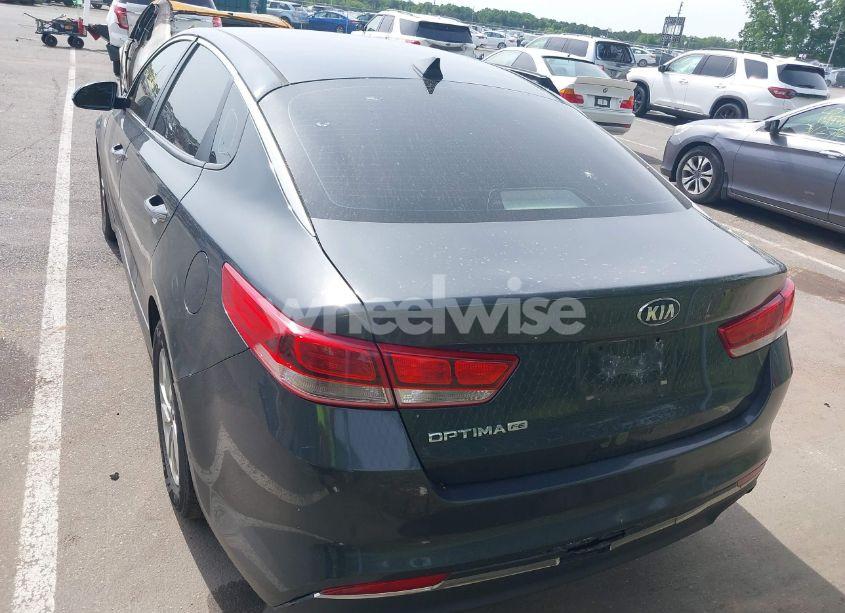 Photo 16 of 2016 Kia Optima LX (VIN 5XXGT4L37GG018944)