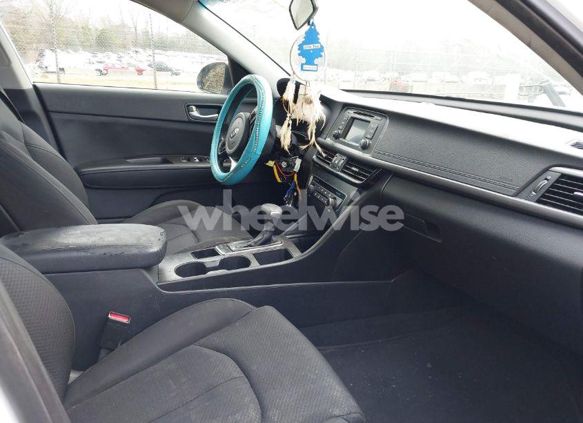 Photo 5 of 2016 Kia Optima LX (VIN 5XXGT4L37GG030124)