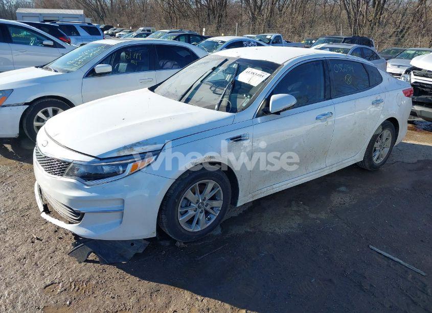 Photo 2 of 2016 Kia Optima LX (VIN 5XXGT4L37GG036084)