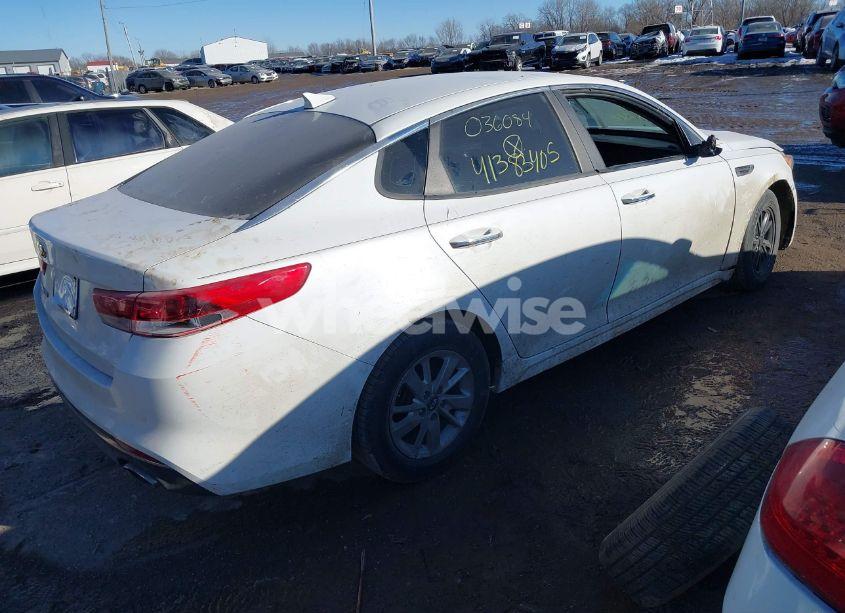 Photo 4 of 2016 Kia Optima LX (VIN 5XXGT4L37GG036084)