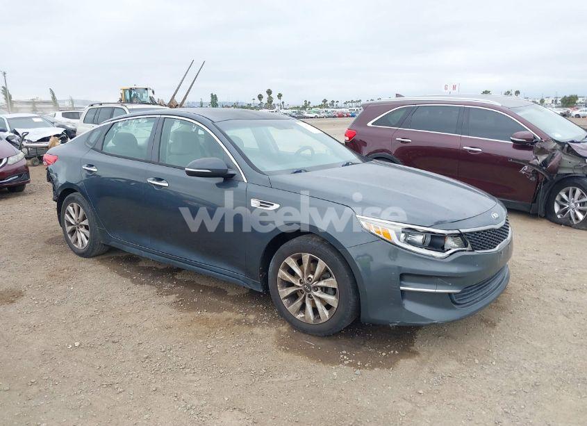 2016 Kia Optima LX (VIN 5XXGT4L37GG045657) main photo