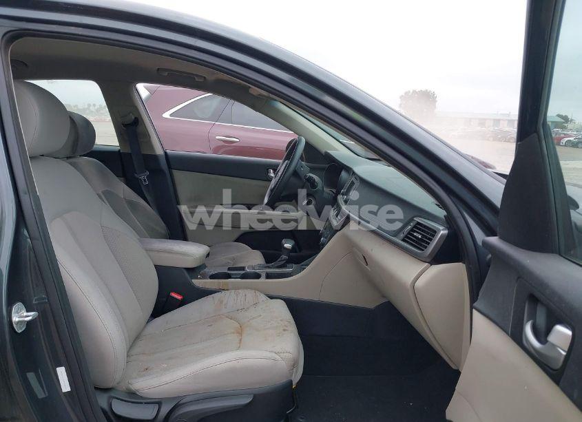 Photo 5 of 2016 Kia Optima LX (VIN 5XXGT4L37GG045657)