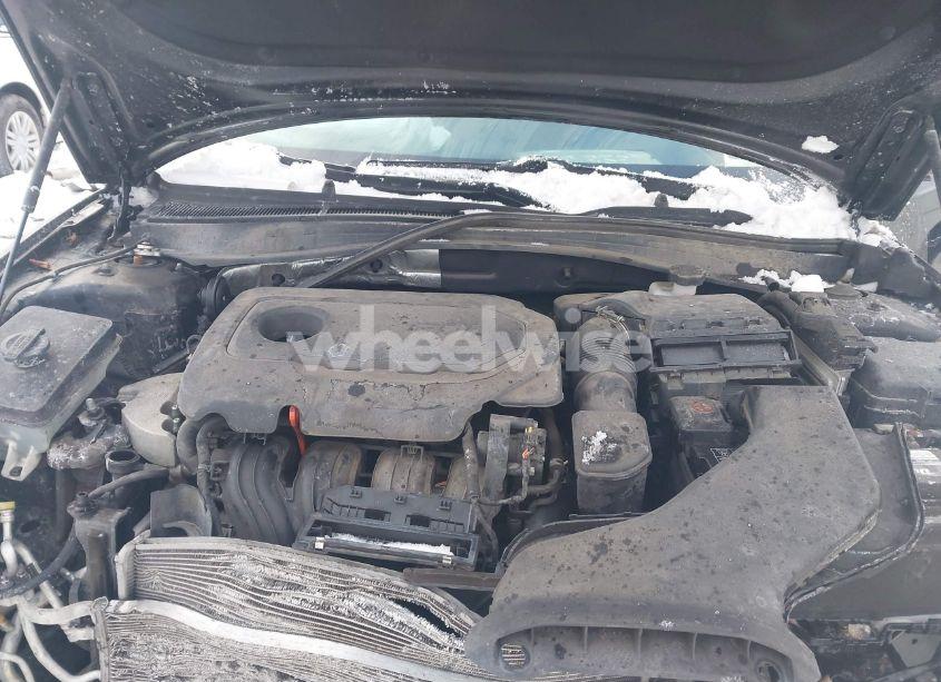 Photo 10 of 2016 Kia Optima LX (VIN 5XXGT4L37GG073796)