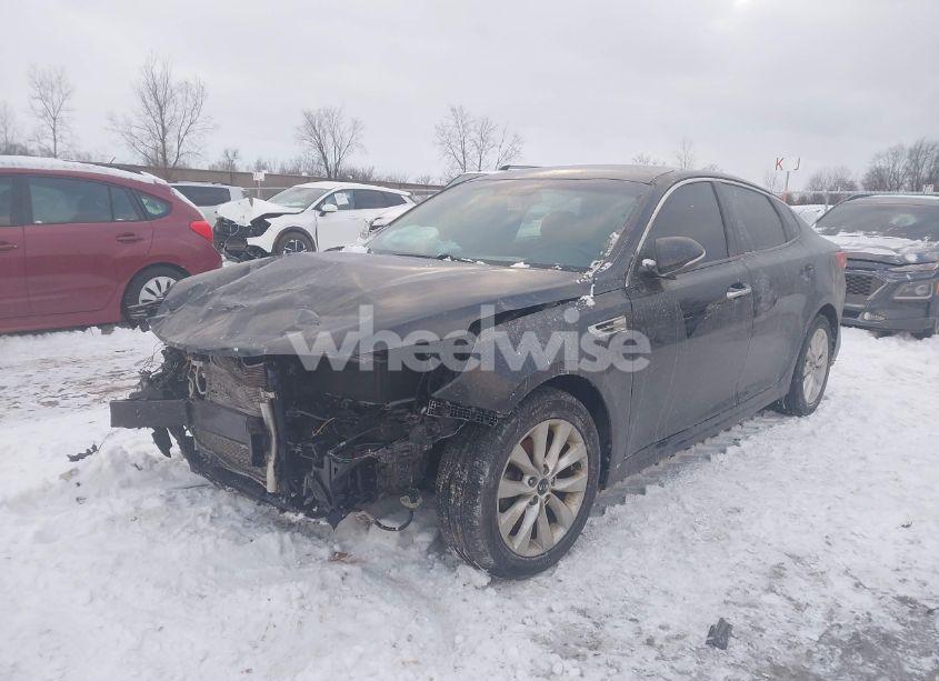 Photo 2 of 2016 Kia Optima LX (VIN 5XXGT4L37GG073796)