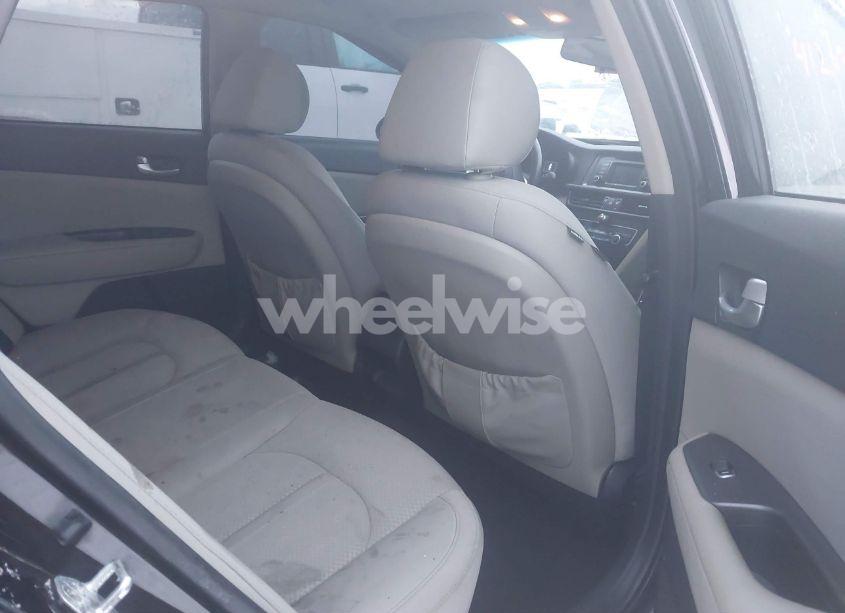 Photo 8 of 2016 Kia Optima LX (VIN 5XXGT4L37GG073796)