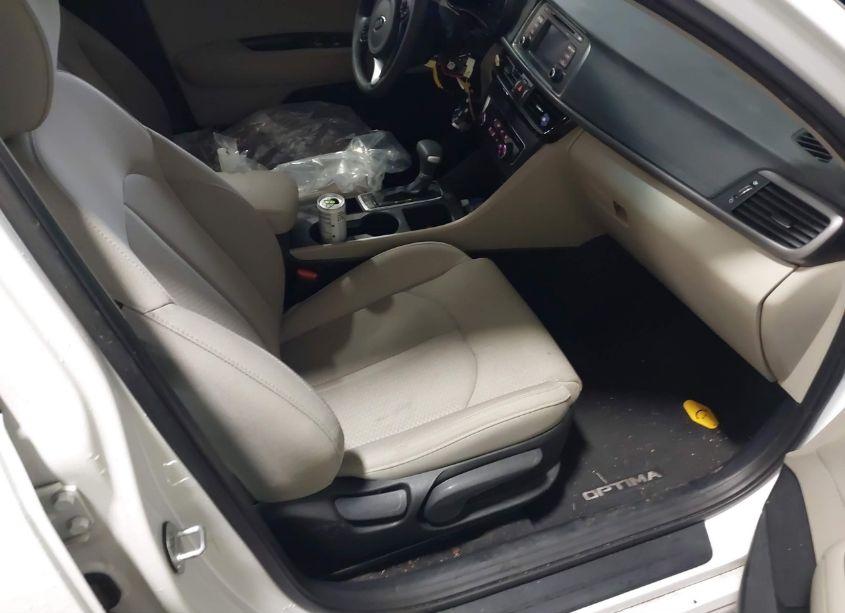 Photo 5 of 2016 Kia Optima LX (VIN 5XXGT4L37GG081400)