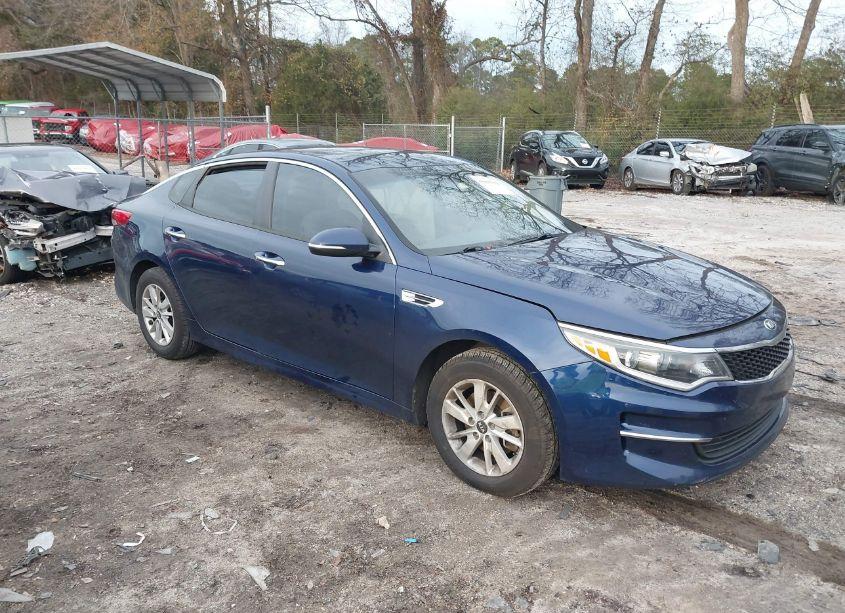 2016 Kia Optima LX (VIN 5XXGT4L37GG083261) main photo