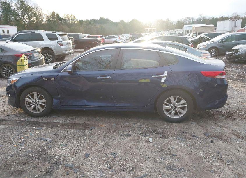 Photo 14 of 2016 Kia Optima LX (VIN 5XXGT4L37GG083261)