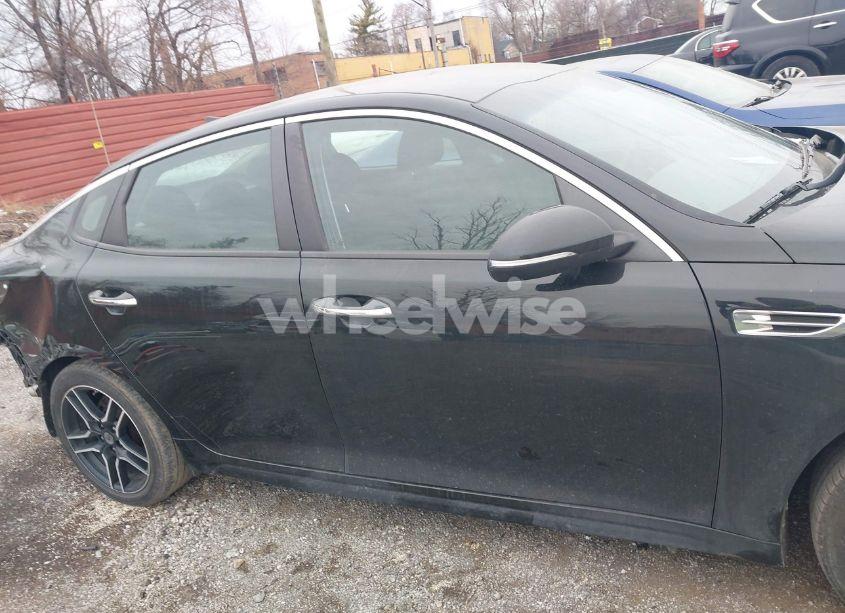Photo 13 of 2016 Kia Optima LX (VIN 5XXGT4L37GG084524)