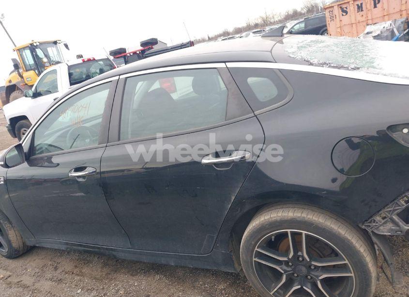 Photo 14 of 2016 Kia Optima LX (VIN 5XXGT4L37GG084524)