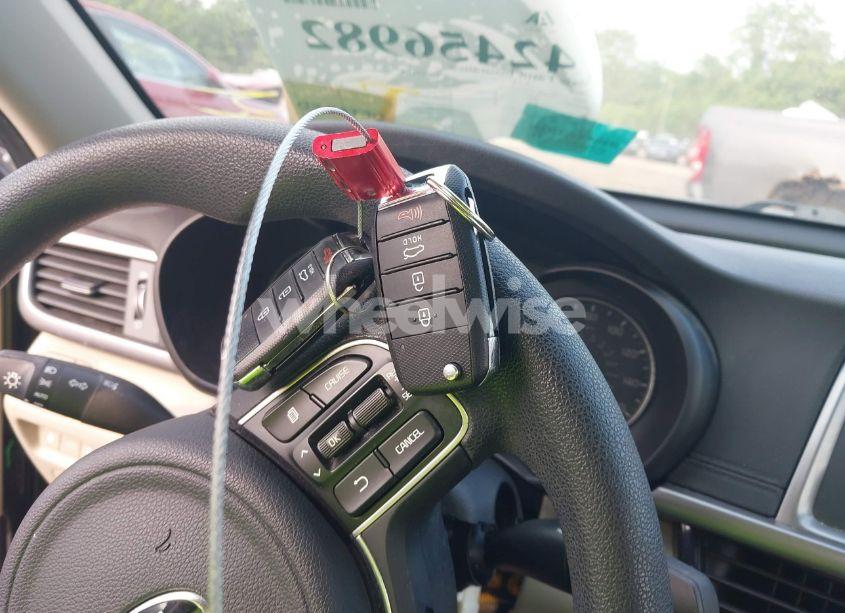 Photo 11 of 2016 Kia Optima LX (VIN 5XXGT4L37GG087200)