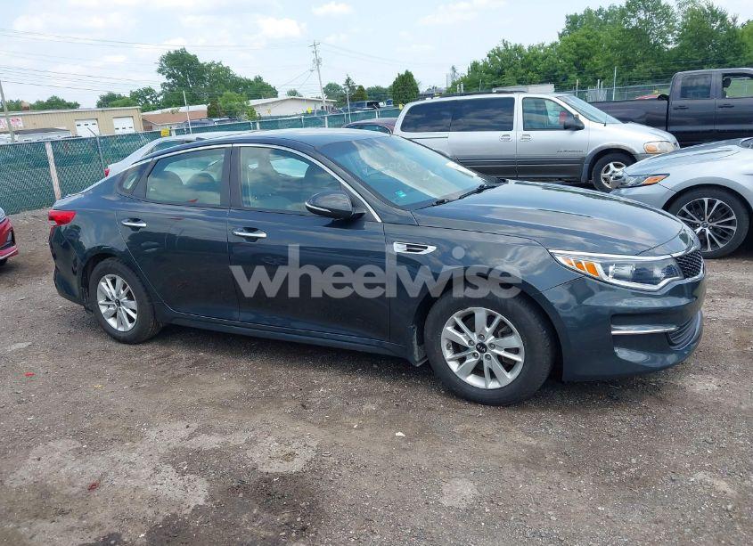 Photo 13 of 2016 Kia Optima LX (VIN 5XXGT4L37GG087200)