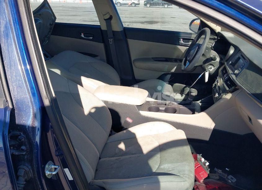 Photo 8 of 2016 Kia Optima LX (VIN 5XXGT4L37GG115822)