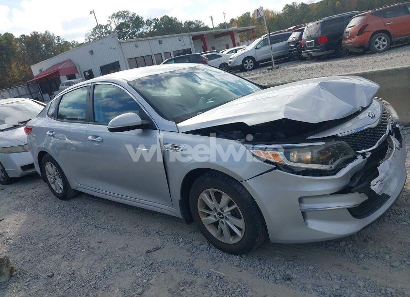 Photo 13 of 2016 Kia Optima LX (VIN 5XXGT4L37GG116081)