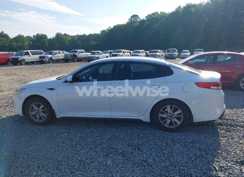 Photo 14 of 2017 Kia Optima LX (VIN 5XXGT4L37HG128491)