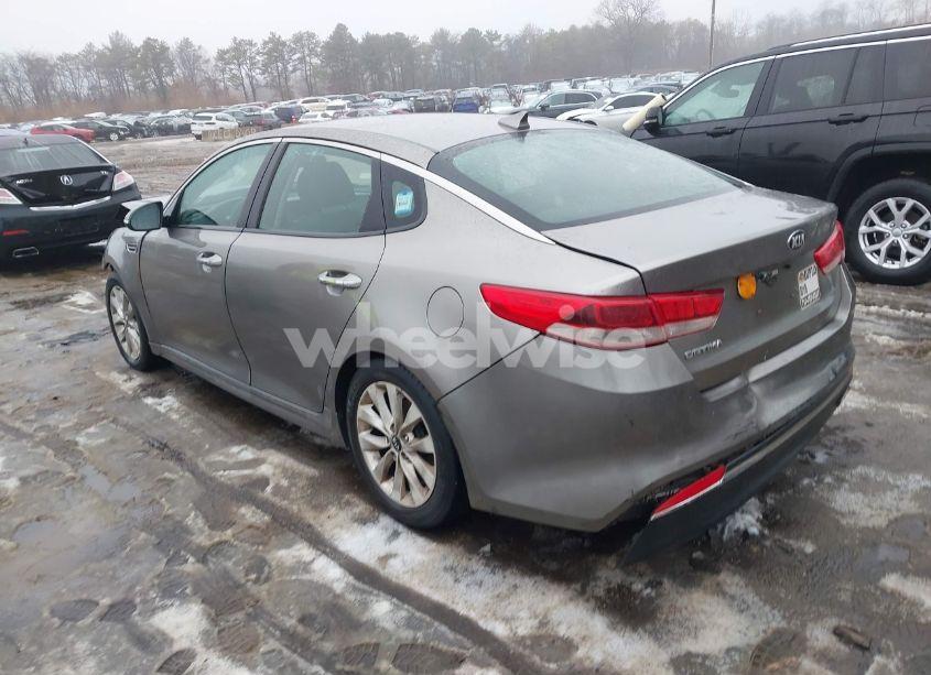 Photo 3 of 2017 Kia Optima LX (VIN 5XXGT4L37HG145971)