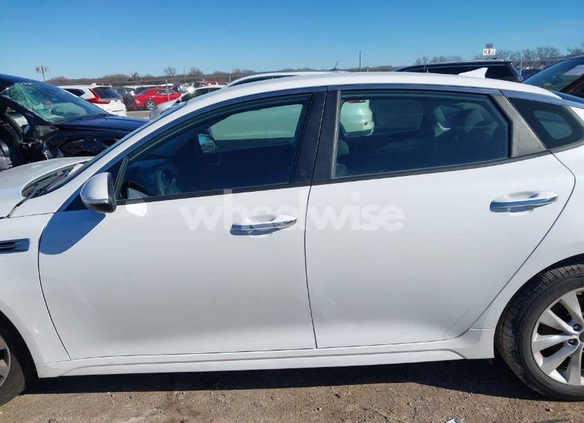 Photo 14 of 2017 Kia Optima LX (VIN 5XXGT4L37HG146229)