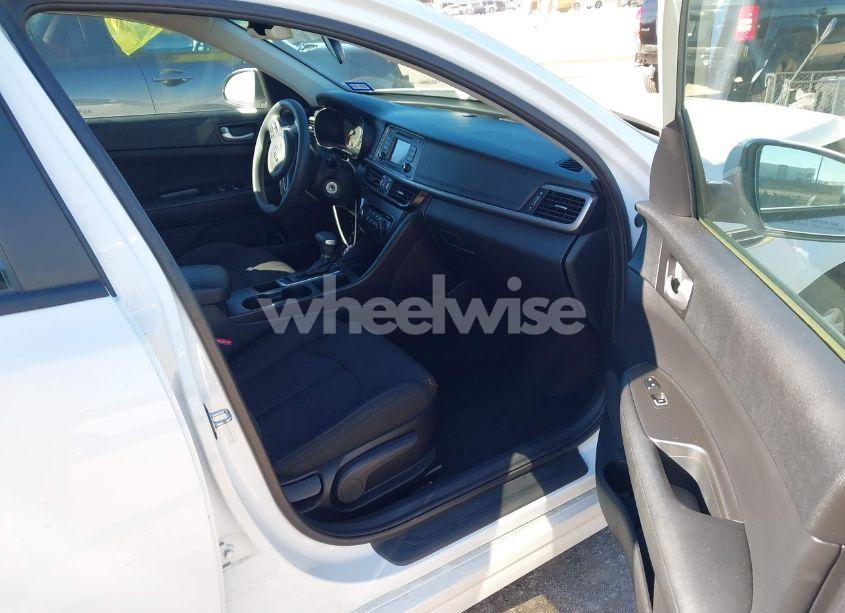 Photo 5 of 2017 Kia Optima LX (VIN 5XXGT4L37HG146229)