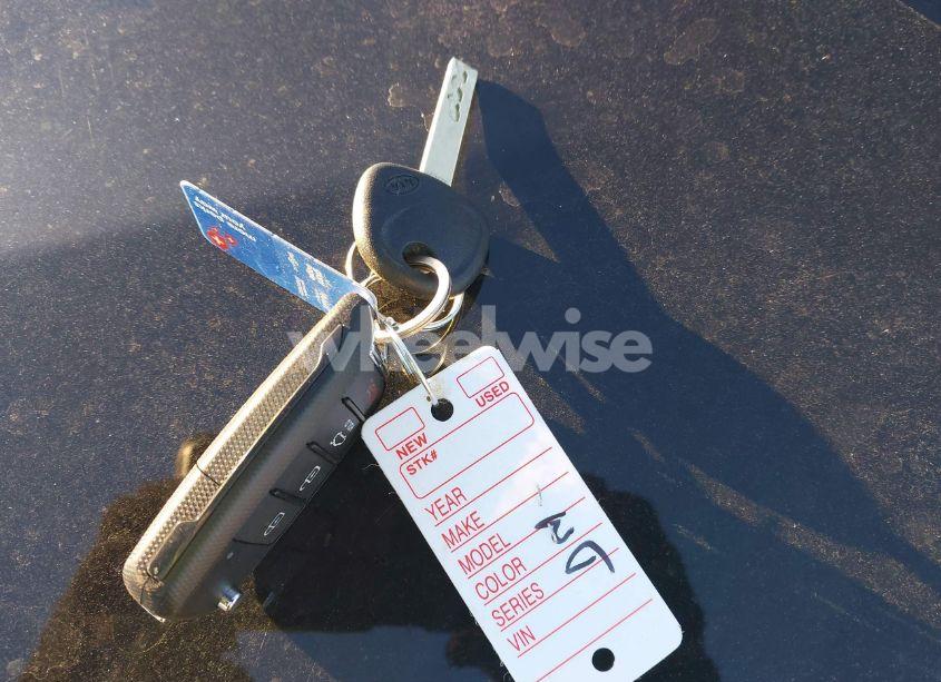 Photo 11 of 2017 Kia Optima LX (VIN 5XXGT4L37HG152824)