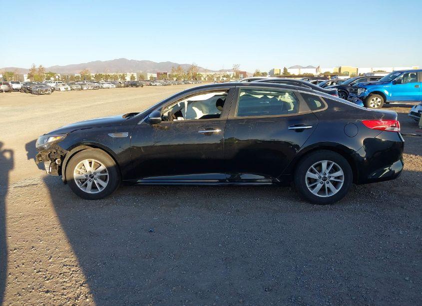 Photo 14 of 2017 Kia Optima LX (VIN 5XXGT4L37HG154945)