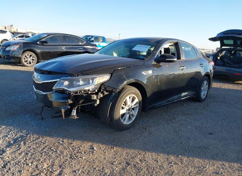 Photo 2 of 2017 Kia Optima LX (VIN 5XXGT4L37HG154945)