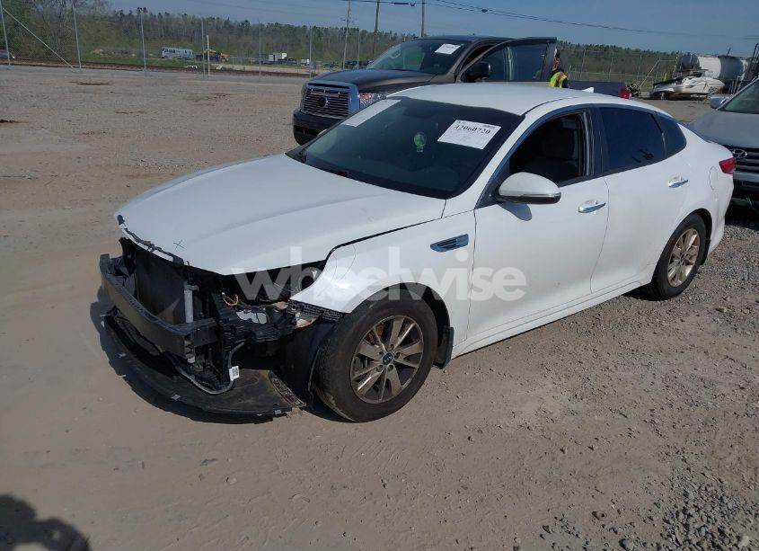 Photo 2 of 2017 Kia Optima LX (VIN 5XXGT4L37HG160566)