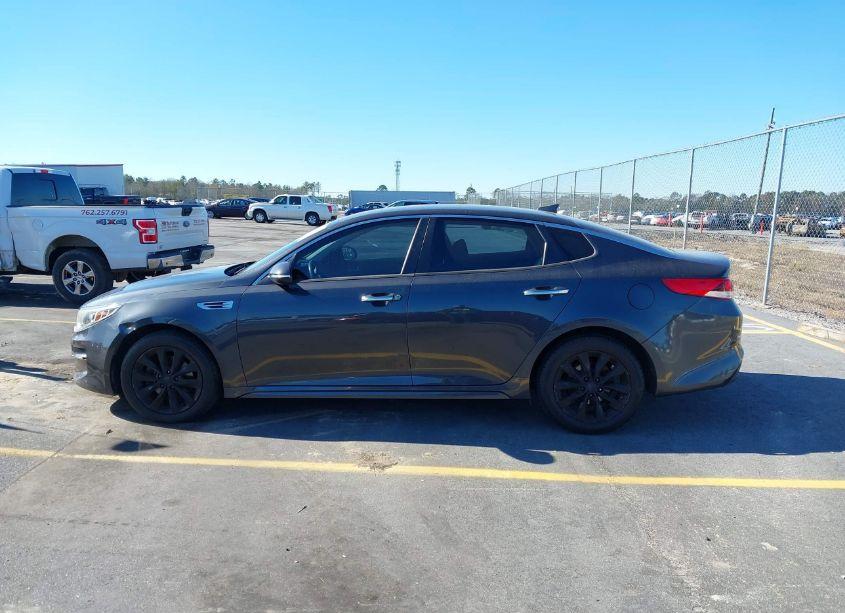 Photo 14 of 2017 Kia Optima LX (VIN 5XXGT4L37HG164990)