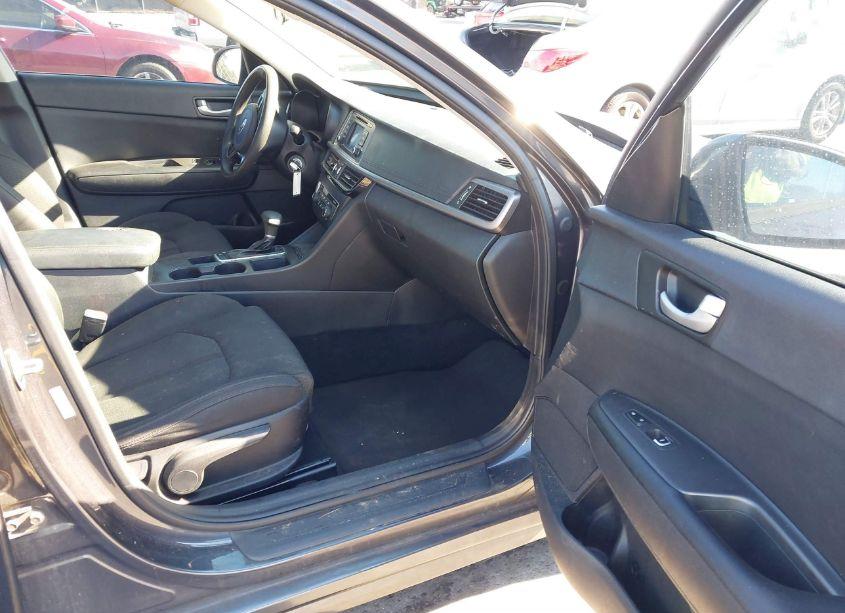 Photo 5 of 2017 Kia Optima LX (VIN 5XXGT4L37HG164990)