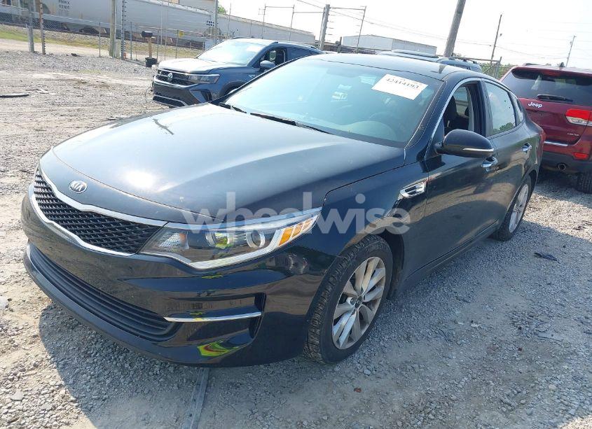 Photo 2 of 2017 Kia Optima LX (VIN 5XXGT4L37HG165718)