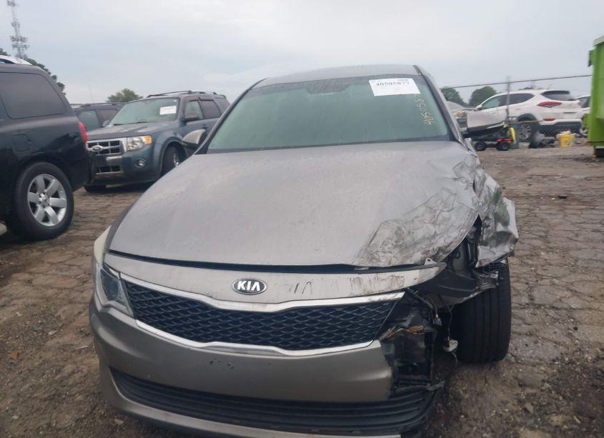 Photo 12 of 2017 Kia Optima LX (VIN 5XXGT4L37HG171017)