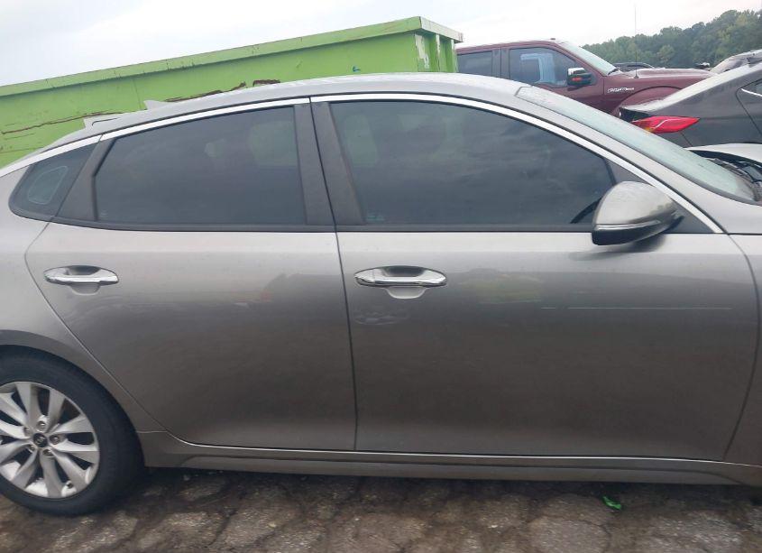 Photo 13 of 2017 Kia Optima LX (VIN 5XXGT4L37HG171017)