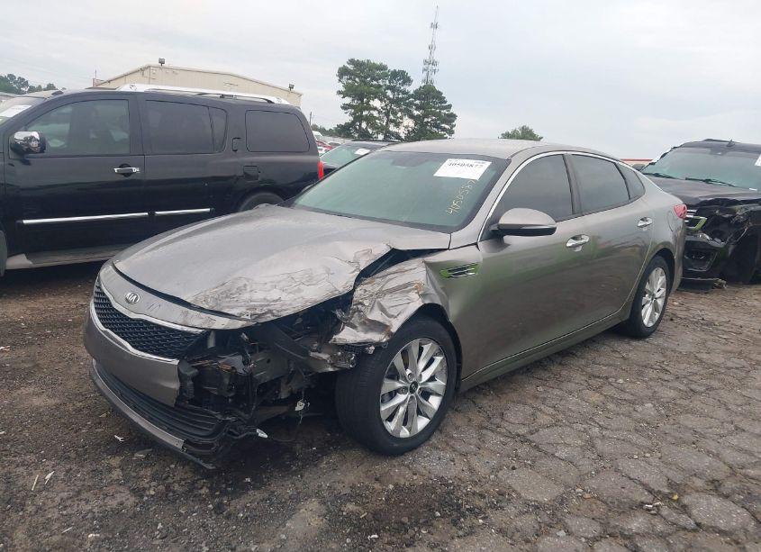 Photo 2 of 2017 Kia Optima LX (VIN 5XXGT4L37HG171017)