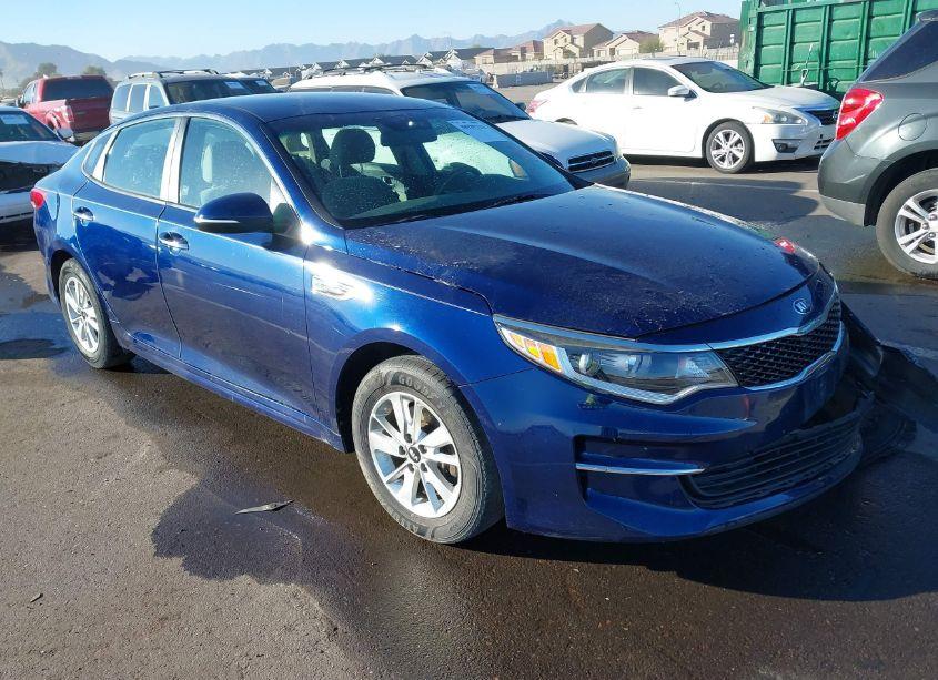 2018 Kia Optima LX (VIN 5XXGT4L37JG191824) main photo