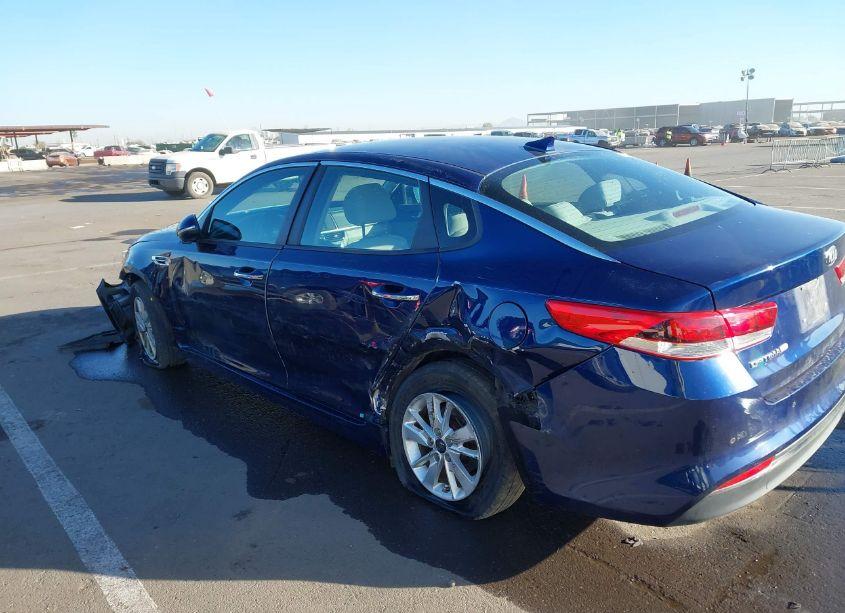 Photo 6 of 2018 Kia Optima LX (VIN 5XXGT4L37JG191824)