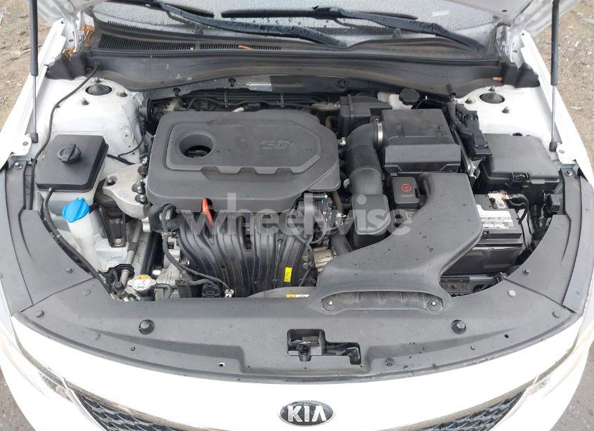 Photo 10 of 2018 Kia Optima LX (VIN 5XXGT4L37JG211375)