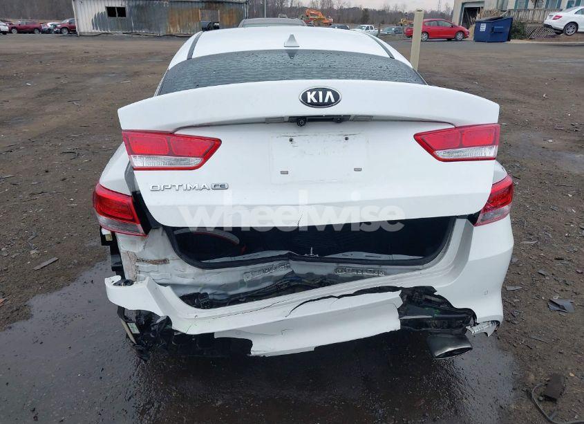 Photo 6 of 2018 Kia Optima LX (VIN 5XXGT4L37JG211375)