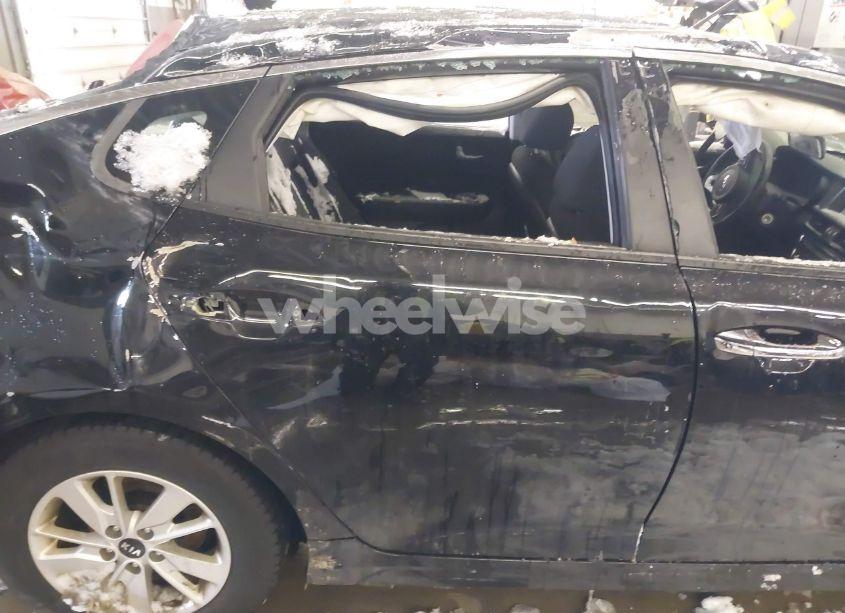 Photo 8 of 2018 Kia Optima LX (VIN 5XXGT4L37JG218438)