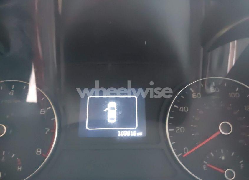 Photo 16 of 2018 Kia Optima LX (VIN 5XXGT4L37JG228953)