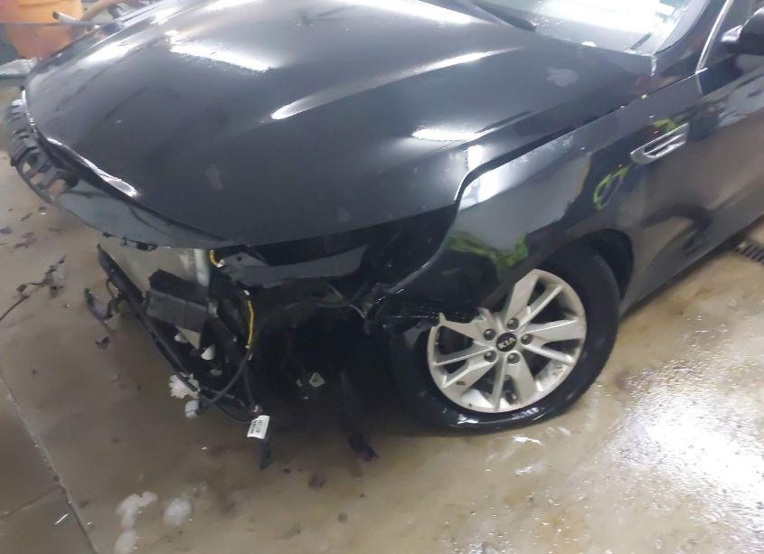 Photo 18 of 2018 Kia Optima LX (VIN 5XXGT4L37JG237426)