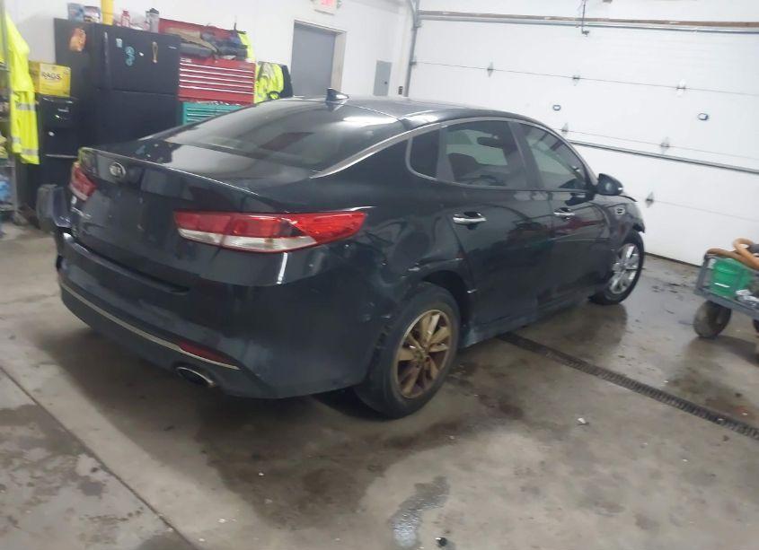 Photo 4 of 2018 Kia Optima LX (VIN 5XXGT4L37JG237426)