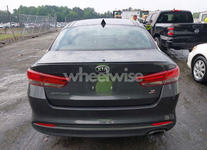 Photo 17 of 2018 Kia Optima S (VIN 5XXGT4L37JG241900)