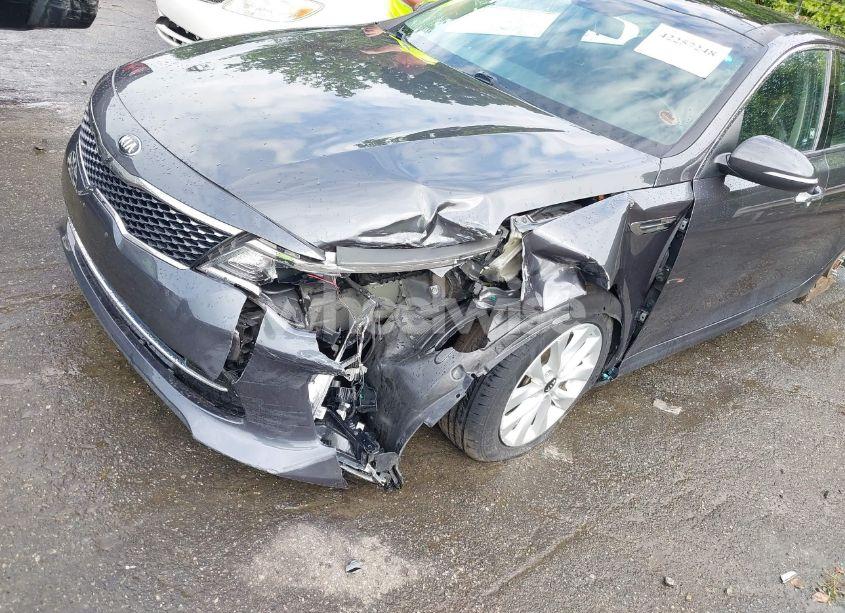 Photo 6 of 2018 Kia Optima S (VIN 5XXGT4L37JG241900)