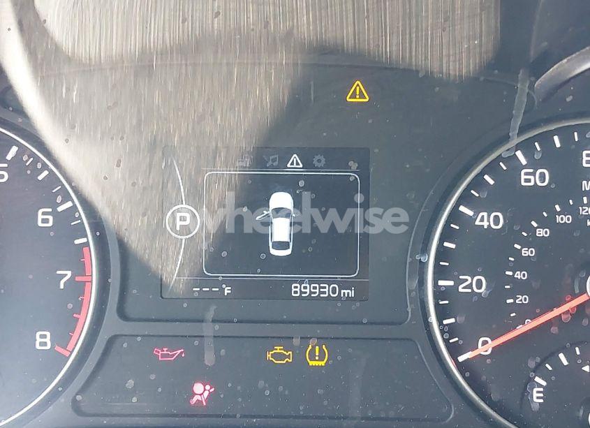 Photo 16 of 2018 Kia Optima LX (VIN 5XXGT4L37JG249642)