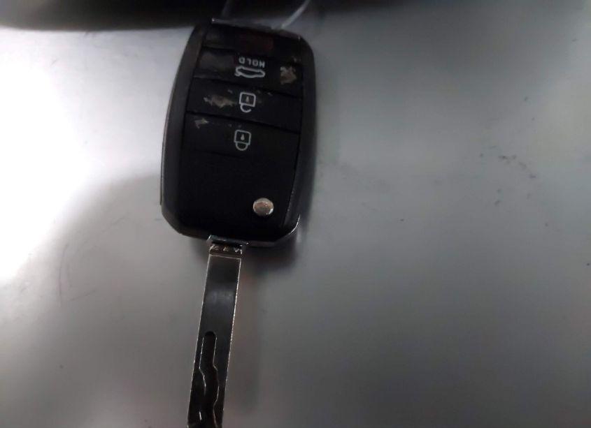 Photo 11 of 2018 Kia Optima S (VIN 5XXGT4L37JG255876)