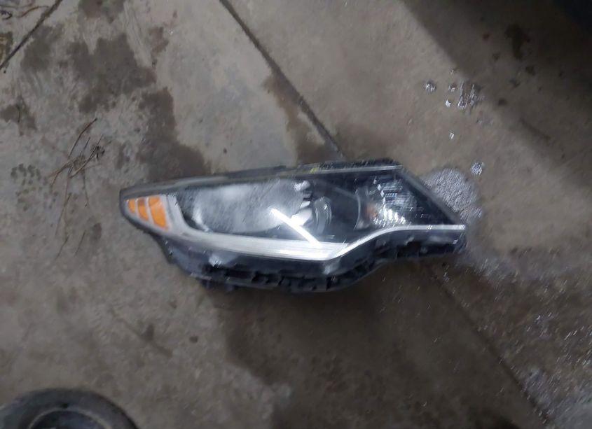 Photo 12 of 2018 Kia Optima S (VIN 5XXGT4L37JG255876)