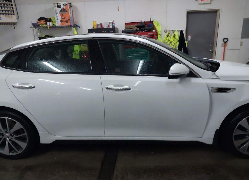 Photo 14 of 2018 Kia Optima S (VIN 5XXGT4L37JG255876)