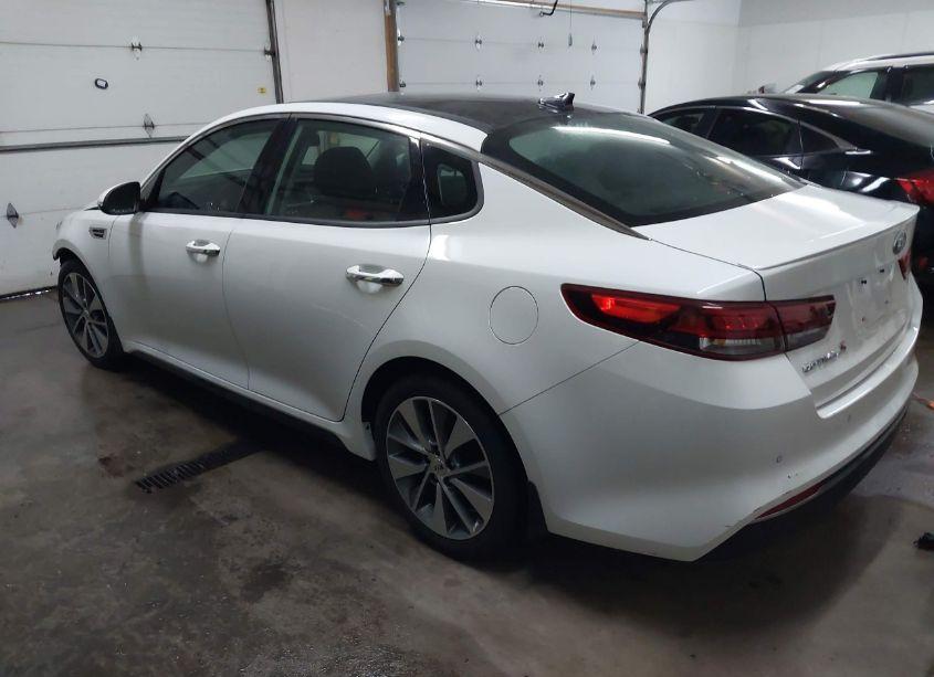 Photo 3 of 2018 Kia Optima S (VIN 5XXGT4L37JG255876)